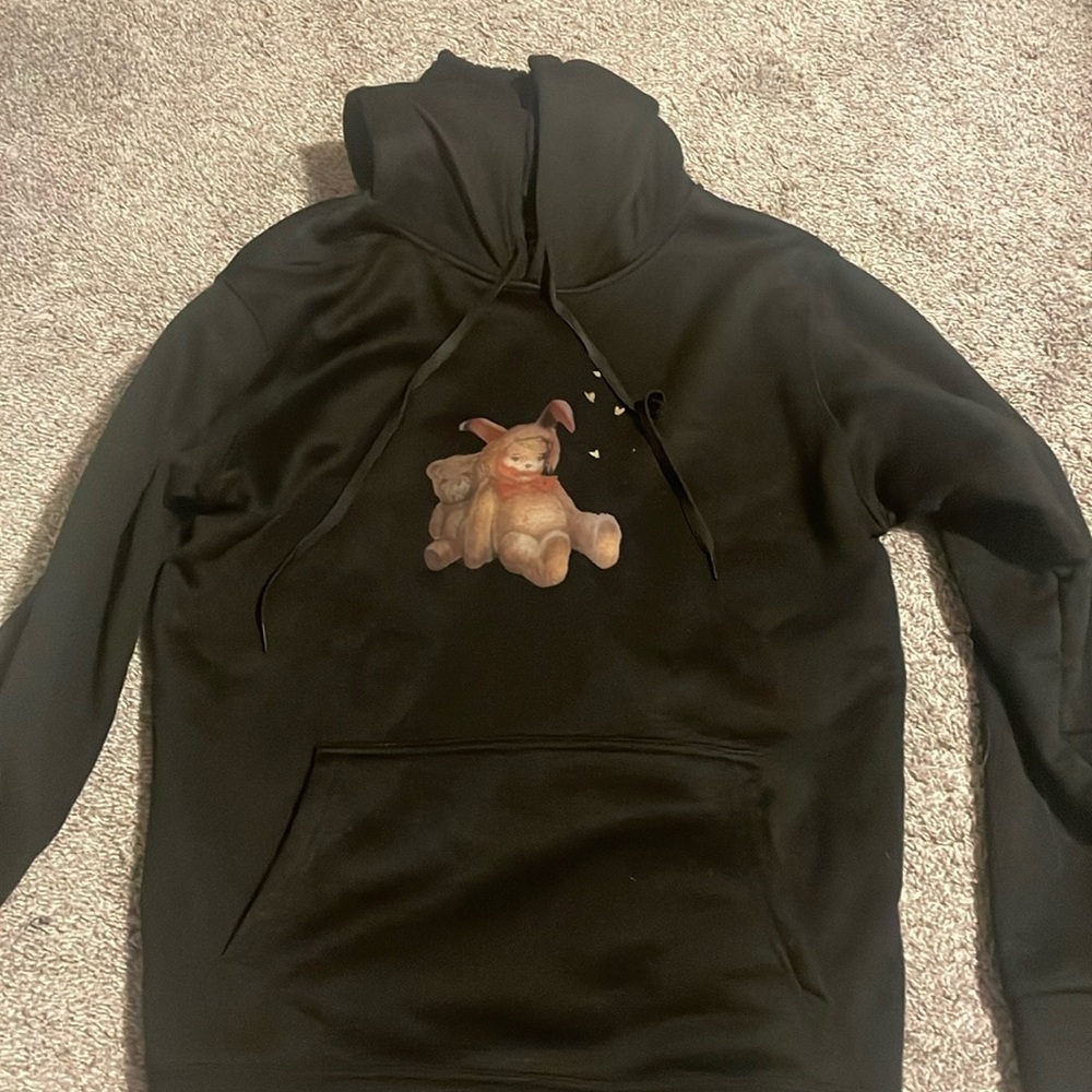 Melanie trilogy tour sweatshirt!